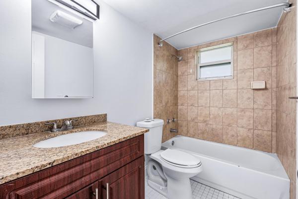242 NE 12th St #1, Delray Beach, Florida 33444, image 1