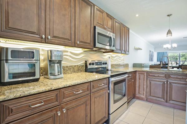 1141 Calamondin Ter #202, Delray Beach, Florida 33445, image 1