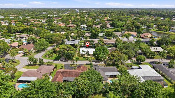 Maplewood, 9922 NW 19th St, Coral Springs, Florida 33071, image 2