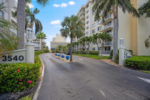 Le Chateau Royal, 3540 S Ocean Blvd #612, South Palm Beach, Florida 33480, image 1