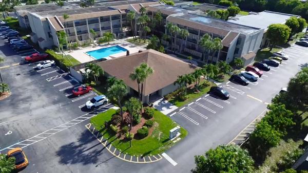 Cross Creek, 1500 N Congress Ave #A201, West Palm Beach, Florida 33401, image 2