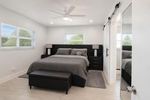 Oriole Golf & Tennis Club 1, 7787 Golf Circle Dr #301, Margate, Florida 33063, image 1