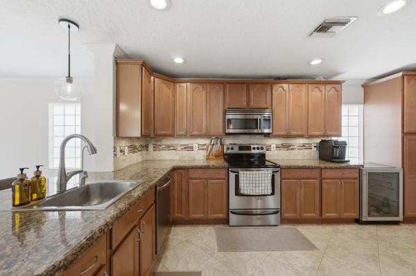 Riverside Walk, 9768 NW 1st Mnr, Coral Springs, Florida 33071, image 2