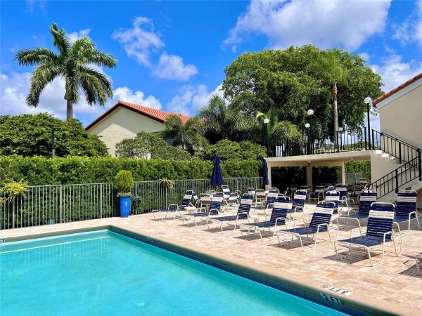 Palm Chase, 10975 Dolphin Palm Ct #B, Boynton Beach, Florida 33437, image 2