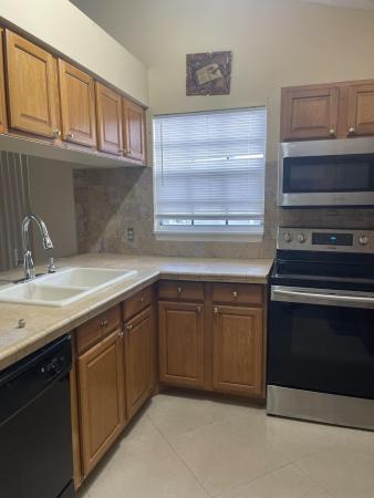 Royal Forest Townhouses, 1534 Royal Forest Ct, West Palm Beach, Florida 33406, image 2