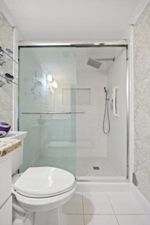 Huntington Lakes 3, 7146 Huntington Ln #105, Delray Beach, Florida 33446, image 1