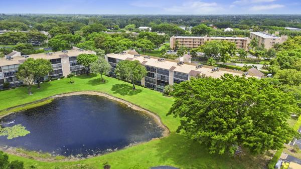 Huntington Lakes 3, 7146 Huntington Ln #105, Delray Beach, Florida 33446, image 3