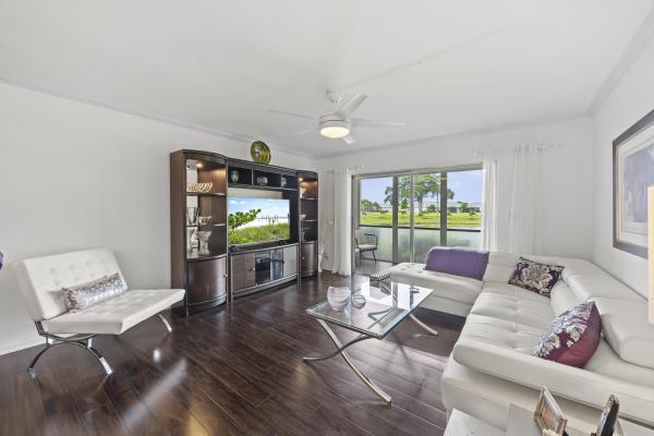 Huntington Lakes 3, 7146 Huntington Ln #105, Delray Beach, Florida 33446, image 2