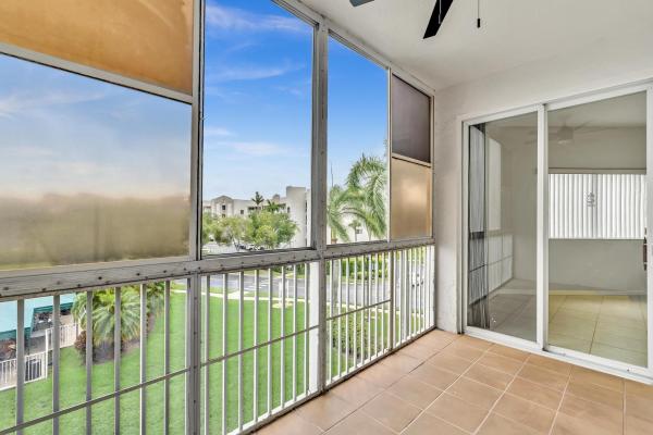 Southampton, 7775 Southampton Ter #307, Tamarac, Florida 33321, image 3