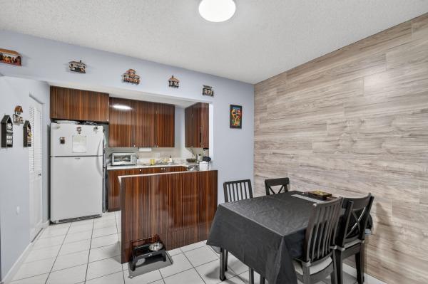 Pine Ridge North 1, 536 Shady Pine Way #A2, Greenacres, Florida 33415, image 3