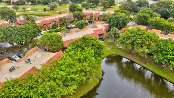 11255 Green Lake Dr #202, Boynton Beach, Florida 33437, image 2