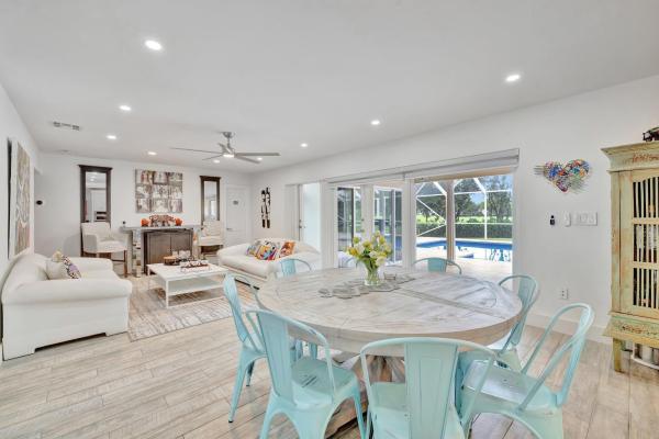 Jacaranda Country Club, 9010 S Lake Dasha Dr, Plantation, Florida 33324, image 2
