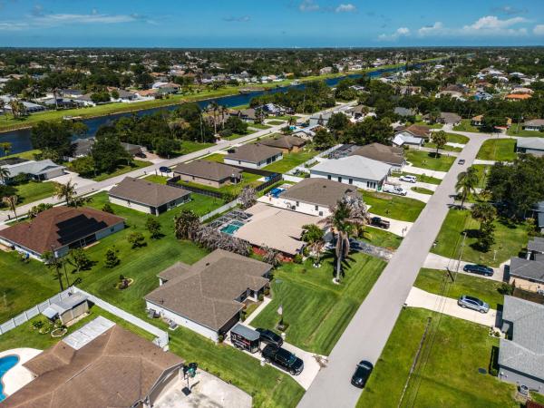 Hidden Oaks, 1541 SW Underwood Ave, Port St. Lucie, Florida 34953, image 1