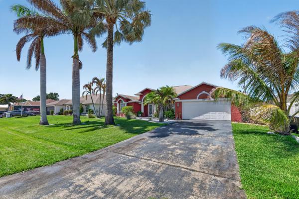 Hidden Oaks, 1541 SW Underwood Ave, Port St. Lucie, Florida 34953, image 2