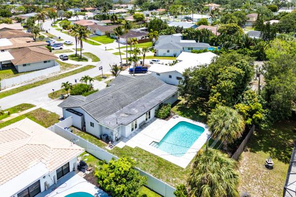 Country Club Village, 581 NW 13th Dr, Boca Raton, Florida 33486, image 1