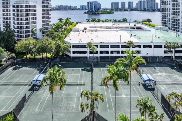 Mystic Pointe Tower 400, 3500 Mystic Pointe Dr #PH-4, Aventura, Florida 33180, image 2