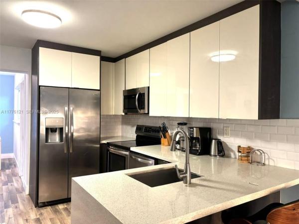 North Andrews Gardens, 4580 NE 3rd Ave, Oakland Park, Florida 33334, image 1
