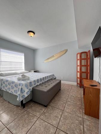 Atlantic Park Gardens, 118 SW 12th Ave, Delray Beach, Florida 33444, image 1