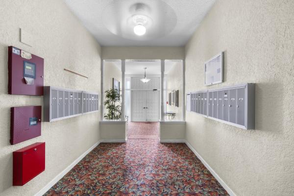 Imperial Point Colonnades, 2171 NE 66th St #812, Fort Lauderdale, Florida 33308, image 1