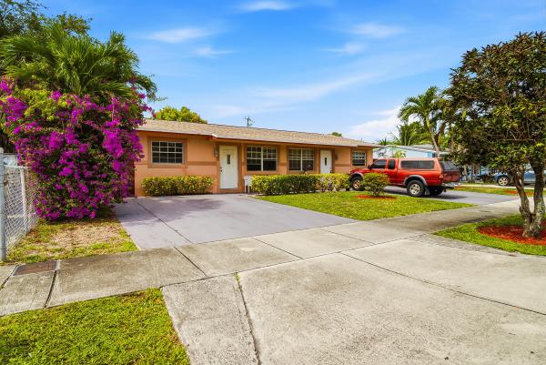 550 NE 37th St #1-2, Deerfield Beach, Florida 33064, image 2