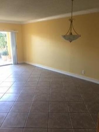 1040 Lake Shore Dr #104, West Palm Beach, Florida 33403, image 1