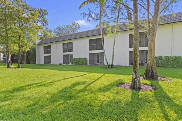 Palm Court At Wellington, 711 Forest Club Dr #108, Wellington, Florida 33414, image 3
