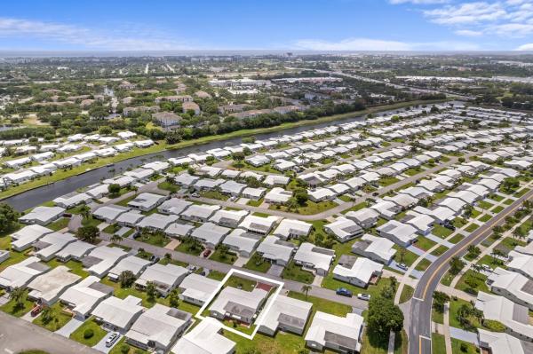Palm Beach Leisureville, 1701 SW 8th Ave, Boynton Beach, Florida 33426, image 1
