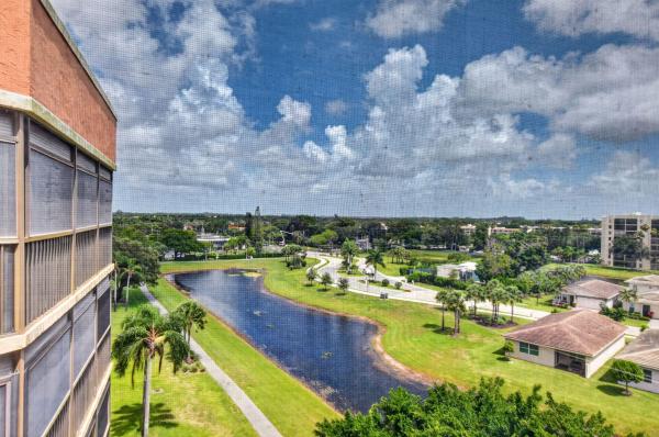 Huntington Towers, 7370 S Oriole Blvd #802, Delray Beach, Florida 33446, image 1