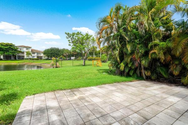 Liberty Bay At Briar Bay, 3260 Commodore Ct, West Palm Beach, Florida 33411, image 2