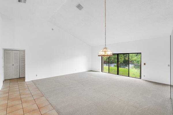 Sun Valley 2, 9297 Laurel Green Dr, Boynton Beach, Florida 33437, image 2