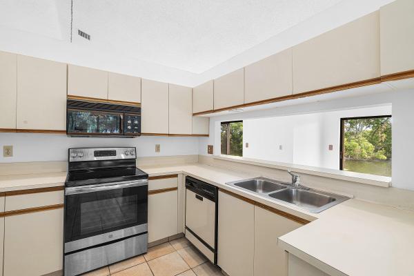 Sun Valley 2, 9297 Laurel Green Dr, Boynton Beach, Florida 33437, image 1