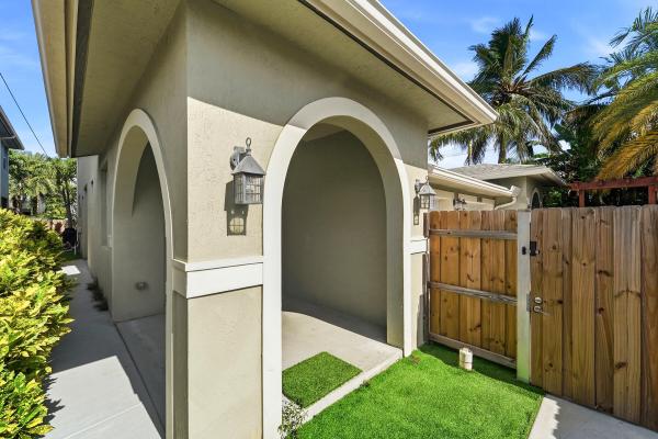 South Middle River, 1141 NE 3rd Ave, Fort Lauderdale, Florida 33304, image 1