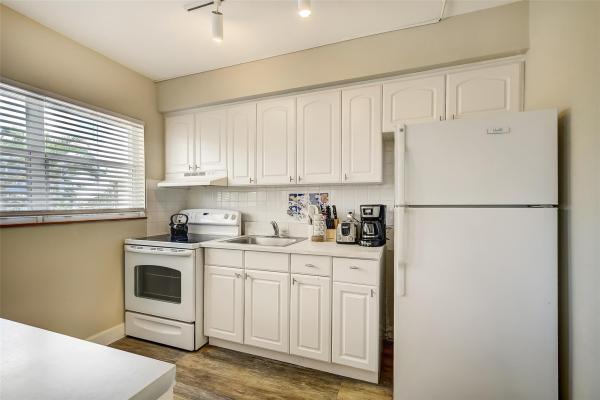 Holiday Isle Yacht Club, 741 Bayshore Dr #32N, Fort Lauderdale, Florida 33304, image 2