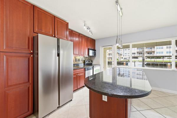 Waterside On The Intracoastal, 2881 NE 32nd St #118, Fort Lauderdale, Florida 33306, image 3