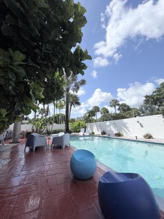 Villa Flora At Boca Pointe, 6532 Via Rosa, Boca Raton, Florida 33433, image 2