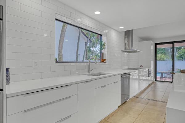 Villa Flora At Boca Pointe, 6532 Via Rosa, Boca Raton, Florida 33433, image 3