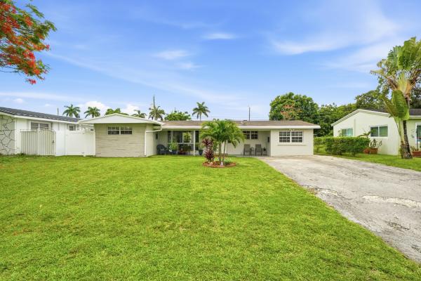 Driftwood Acres, 7000 Hope St, Hollywood, Florida 33024, image 2