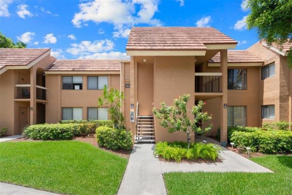 11231 Green Lake Dr #202, Boynton Beach, Florida 33437, image 2
