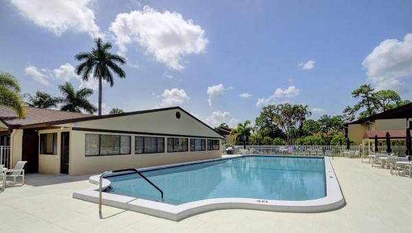 Pine Ridge South 2, 234 Pine Hov Cir #D-1, Greenacres, Florida 33463, image 3