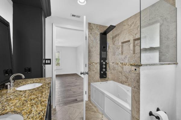 Le Chalet, 8443 Elaine Dr, Boynton Beach, Florida 33472, image 2