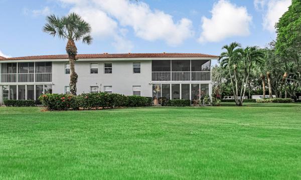 7384 Lake Meadow Way #201, Boynton Beach, Florida 33437, image 2