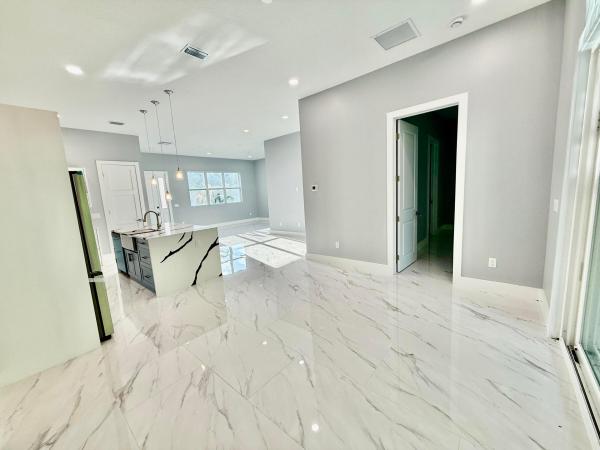 Moss Rose Place, 660 NE Moss Rose Pl, Port St. Lucie, Florida 34983, image 3