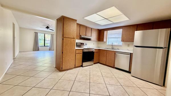 Highland Pines, 9121 E Highland Pines Dr, Palm Beach Gardens, Florida 33418, image 3