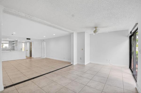 Tivoli Court At The Fountains Of Palm Beach, 4068 Tivoli Ct, Lake Worth, Florida 33467, image 3