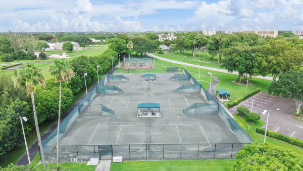 Huntington Lakes 5, 7260 Kinghurst Dr #205, Delray Beach, Florida 33446, image 1