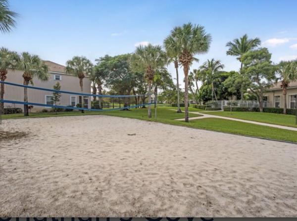 Palmbrooke Townhomes, 5113 SE Palmbrooke Cir, West Palm Beach, Florida 33417, image 1