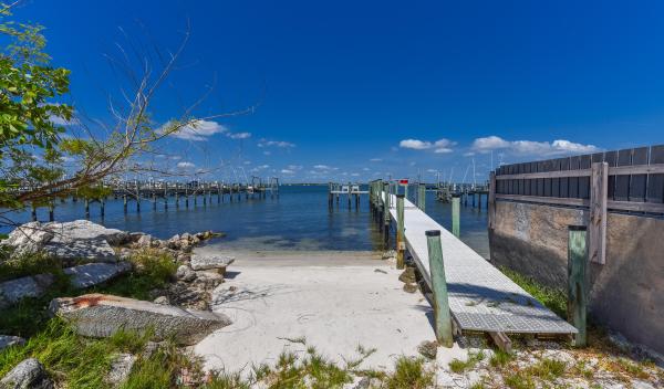 5157 NE Shore Village Ter, Fort Pierce, Florida 34996, image 1