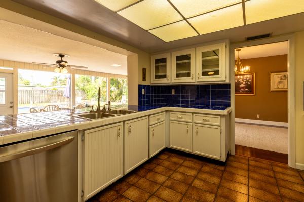 Plantation Park Lakesites, 5541 SW 7th St, Plantation, Florida 33317, image 2