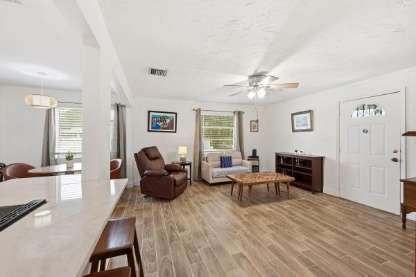 Linwood Gardens, 6404 Oak St, Hollywood, Florida 33024, image 1