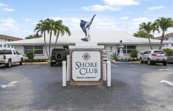 Shore Club, 111 Shore Ct #203, North Palm Beach, Florida 33408, image 2